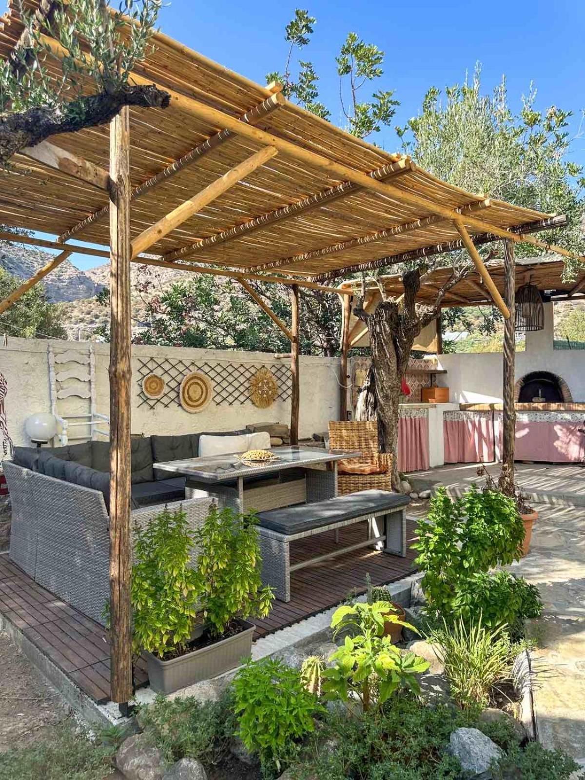 Myrtia - Cretan * Keratókambos