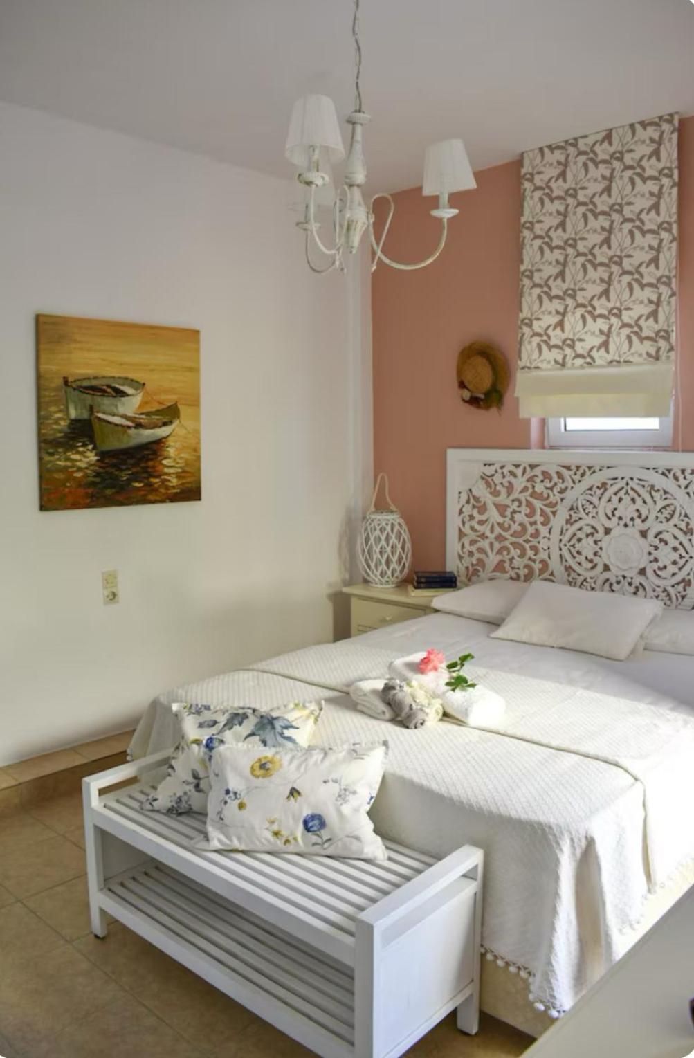 Myrtia - Cretan